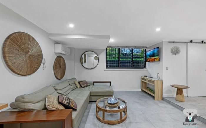 KozyGuru | Waterloo | Studio + Parking