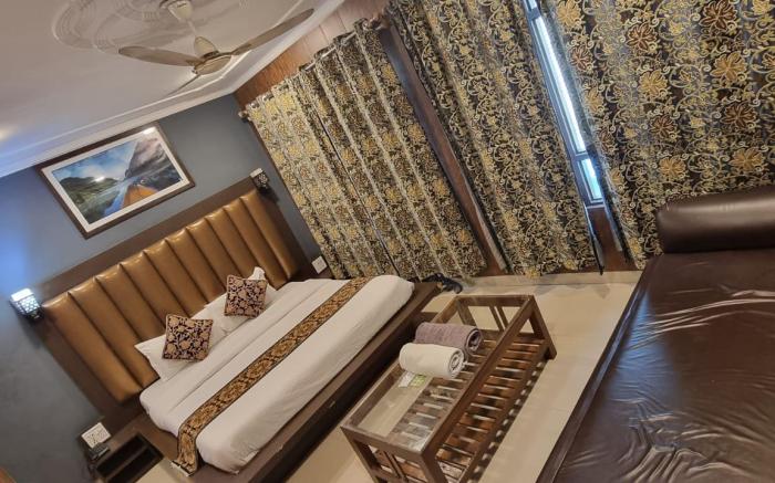 Hotel Ash Vale