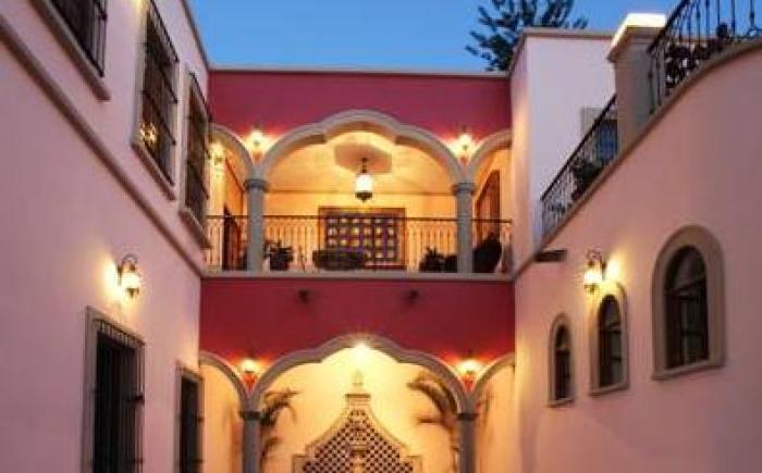 Gran Casa Sayula Galeria & SPA