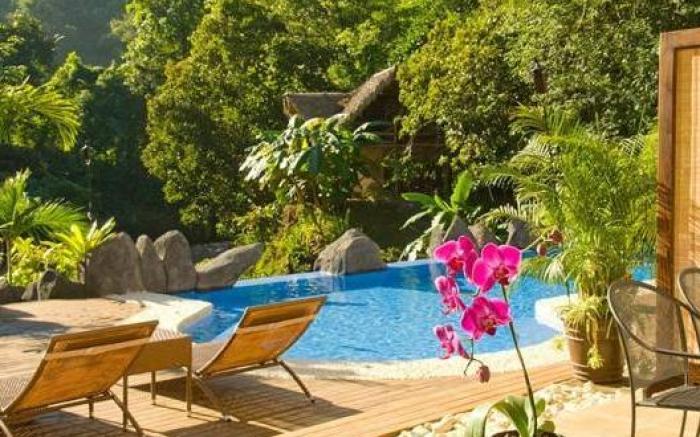 Pumilio Mountain & Ocean Hotel