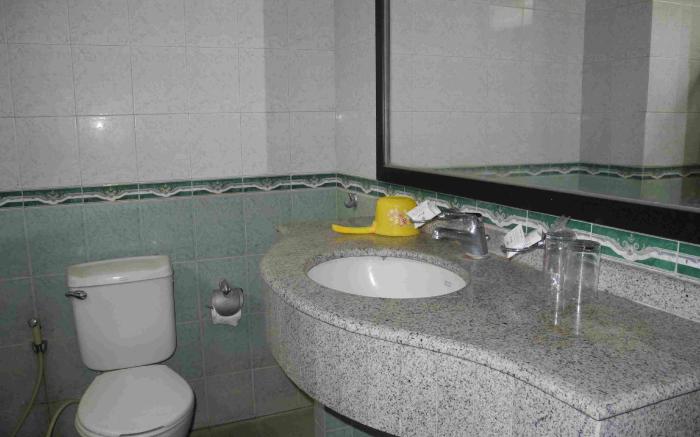 Aster Hotel & Restaurant