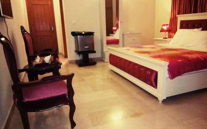 Royal Galaxy Guest House (For Families Only)