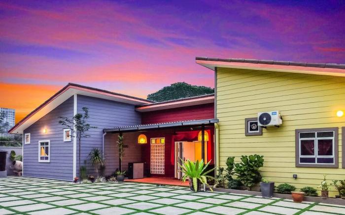 Hidden 5BR Cottage House Retreats (Free Parking)