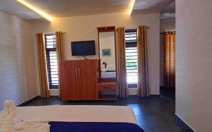 Empire Single Bedroom Villa with Common Pool