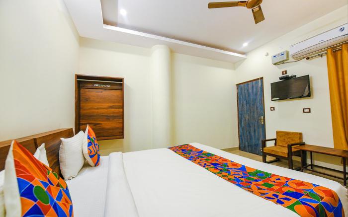 FabExpress Alaknanda Paradise