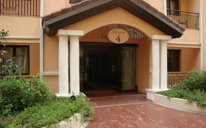 6C Sarasota 4 Residential Resort