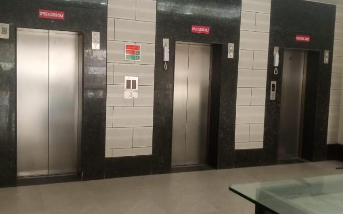 Rooms in greater noida near pari chowk