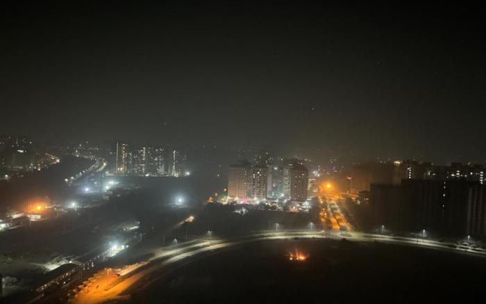 Rooms near pari chowk greater noida