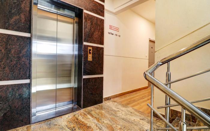 Super Townhouse Ecity Inn