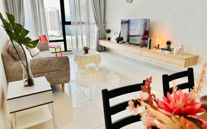 Mystic Violet Retreat @ Mosaic 2+1Bedroom 