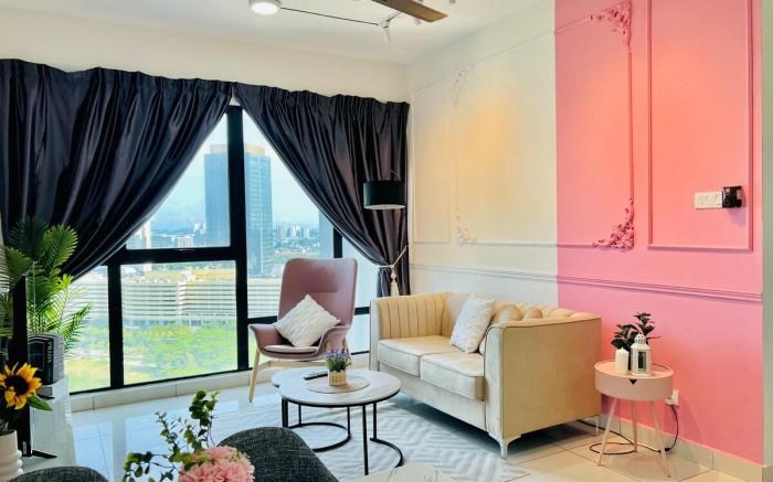 Chic Pink Paradise @ 2BR Mosaic Retreat 6-11 pax