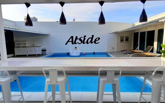 Atside Pool Villa (9 Rooms)
