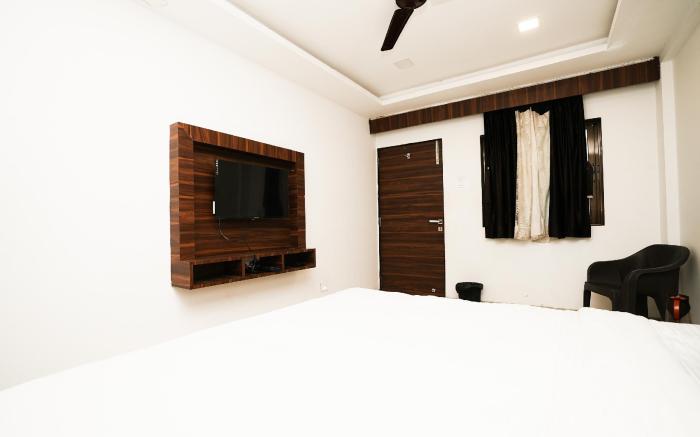 Hotel Sai Executive Near Holy Cross Church Mahabaleshwar