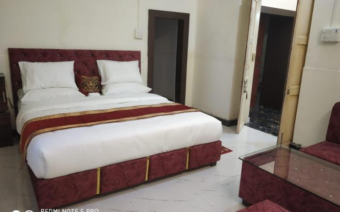 Hotel Kumkum Chhaya