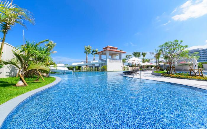 DoubleTree by Hilton Okinawa Chatan Resort
