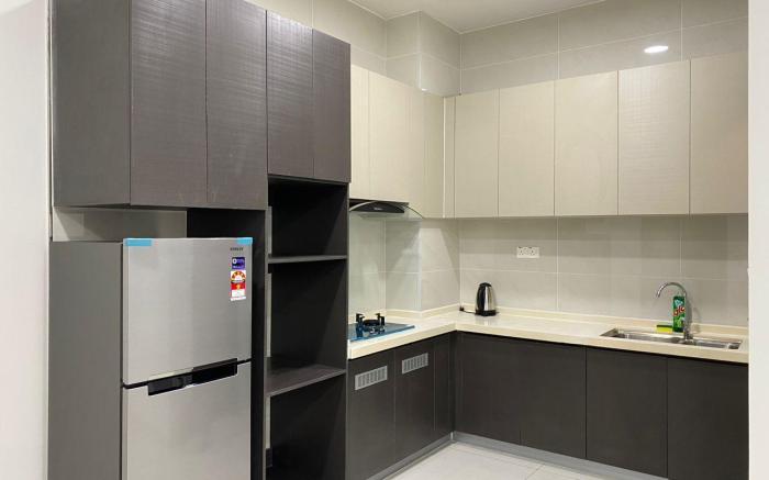 Vesta Homes, RoyalStrand 2BR@ DangaBay