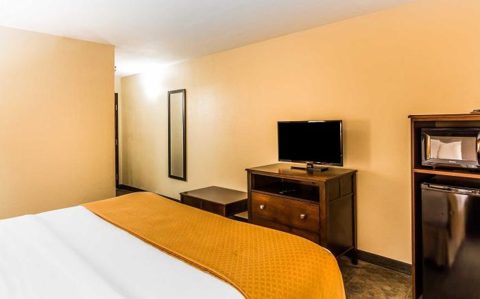 Comfort Inn & Suites