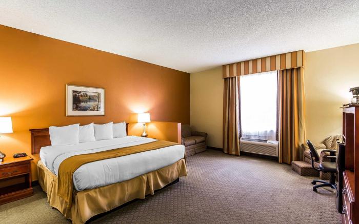 Comfort Inn & Suites