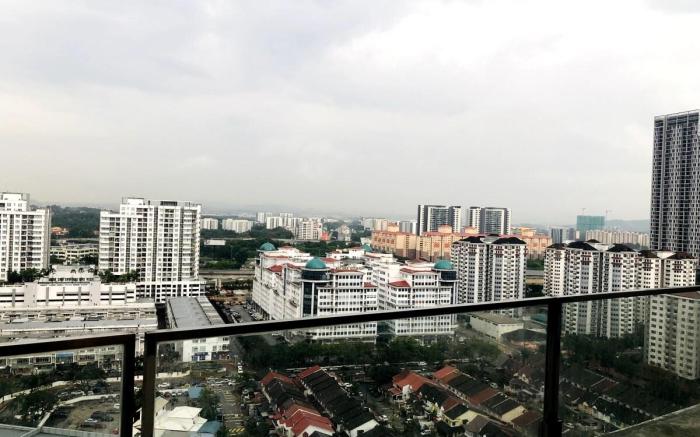 The Azure Paradigm Mall 2 Bedroom Apartment by Sleepy Bear