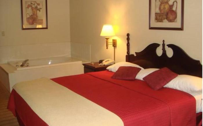 Key West Inn - Roanoke