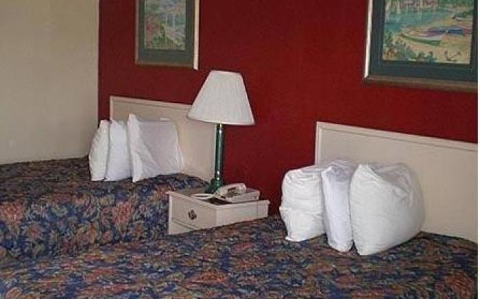 Knights Inn - Saint George SC