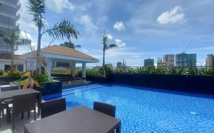 Manila Bayfront Serenity