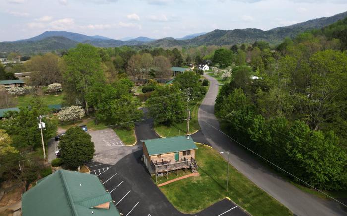 Tremont Lodge & Resort