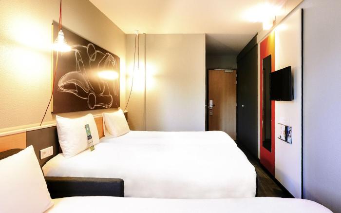 Ibis Lyon Gerland Musee Des Confluences