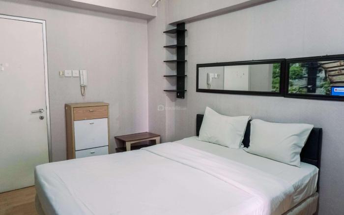 Warm Stay Studio Green Bay Pluit Apt By Travelio