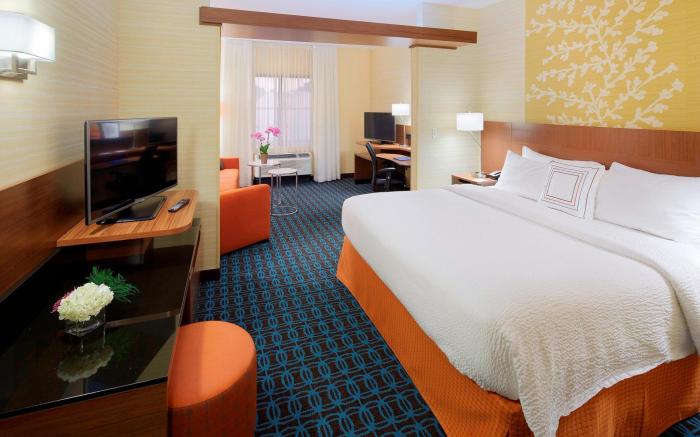 Fairfield Inn & Suites Springfield Northampton/Amherst