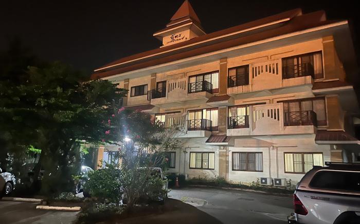 Chat Residence Hotel