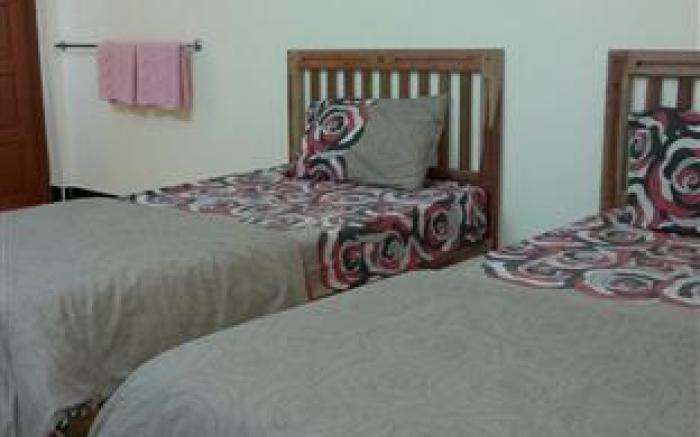 Porn 2 Hotel