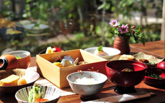 Yugawara Onsen Ashikari Ryokan