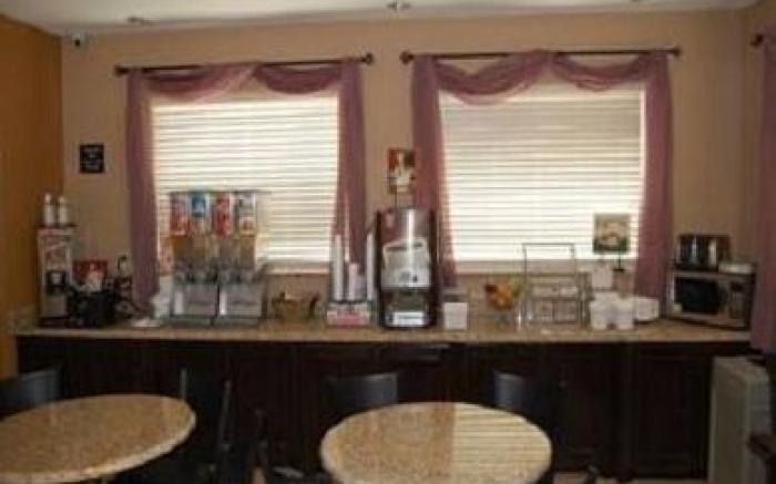 Executive Inn & Suites