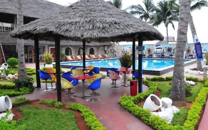 Best Western Jangwani Sea Breeze Hotel