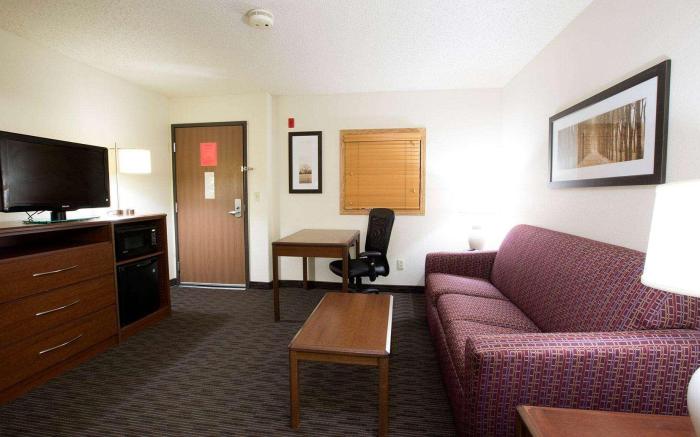 AmericInn by Wyndham Osceola