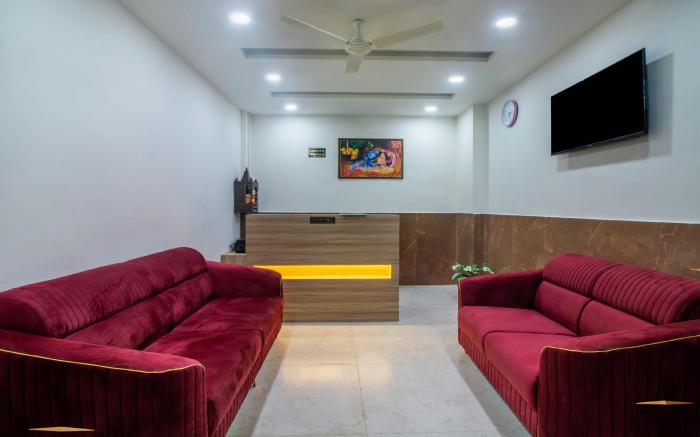 Itsy Hotels Krishna Residency, Govardhan Chauraha