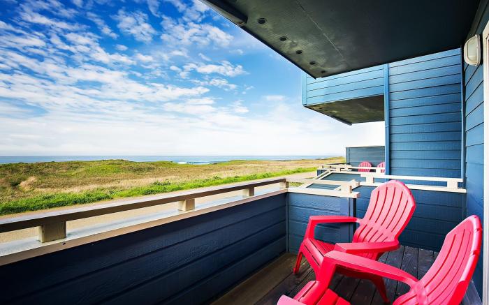Surf and Sand Lodge