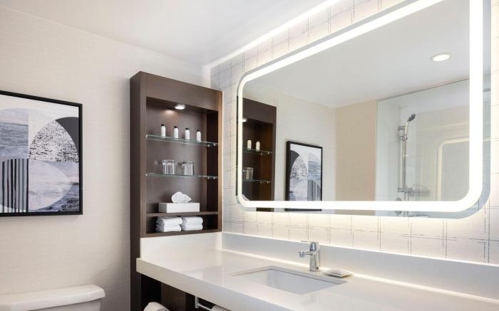 Delta Hotels Victoria Ocean Pointe Resort