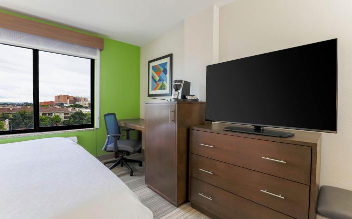 Holiday Inn Express & Suites Fort Worth Downtown By IHG