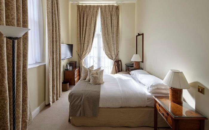 Taplow House Hotel & Restaurant
