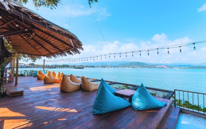 Sea Sun Bed & Beyond