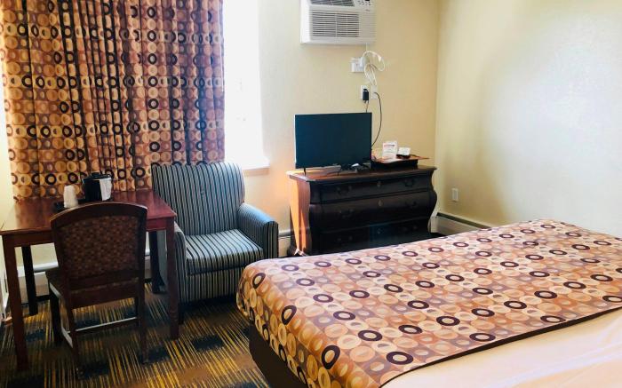 Red Carpet Inn Rochester