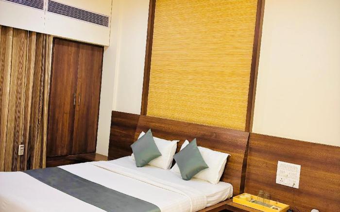 Saishree Hotel