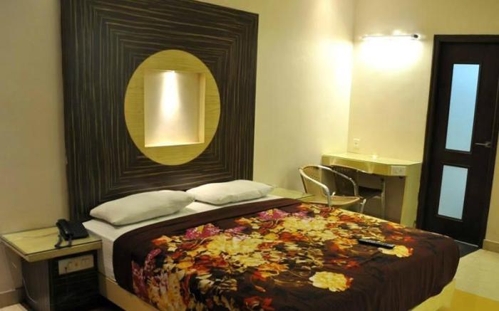 The Grand Park Hotel