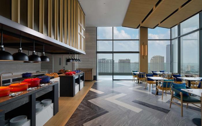 Hilton Garden Inn Bangkok Riverside