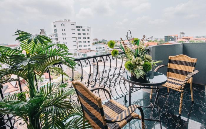 V Hotel Vientiane