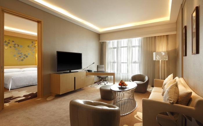 Four Points by Sheraton Luohe