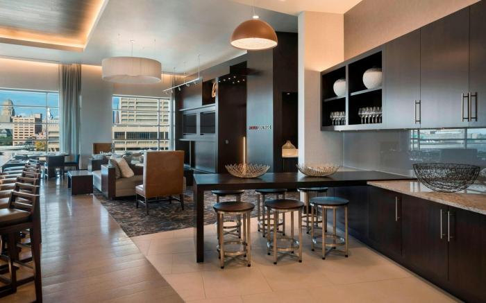 Buffalo Marriott at LECOM HARBORCENTER
