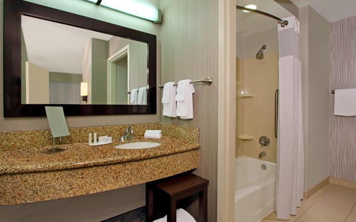 Courtyard by Marriott Atlanta Airport West